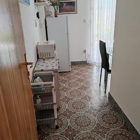 For 4 People * Хвар